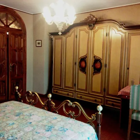 Mamma Mia Family House Bed & Breakfast 4*